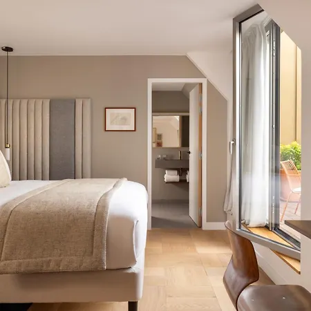 Pilgrim 4* Paris