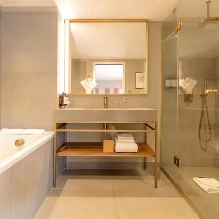 Pilgrim Hotel Paris