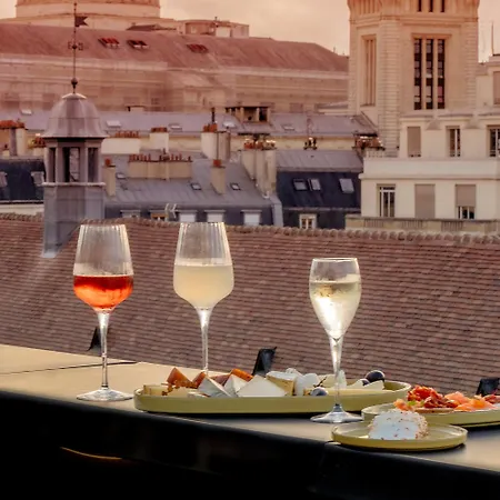 Pilgrim Hotel 4*
