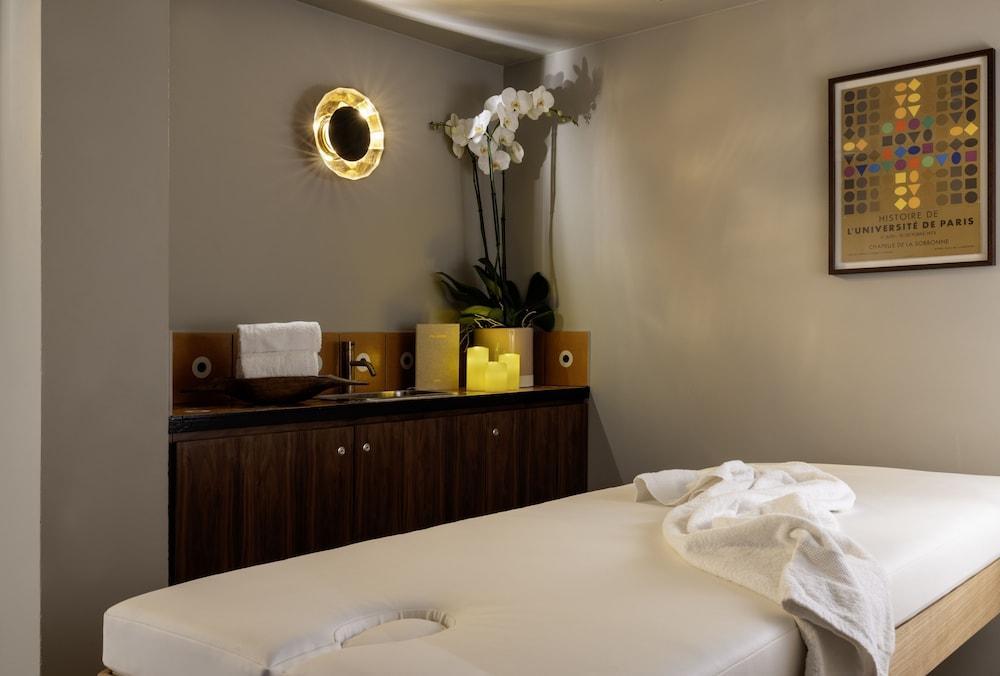Hotel Pilgrim Paris